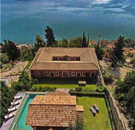 5 bedroom villa with infinity pool on Lefkada, sleeps up to 14